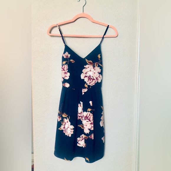 Monteau Dresses & Skirts - New! Navy and Pink Floral Mini Dress